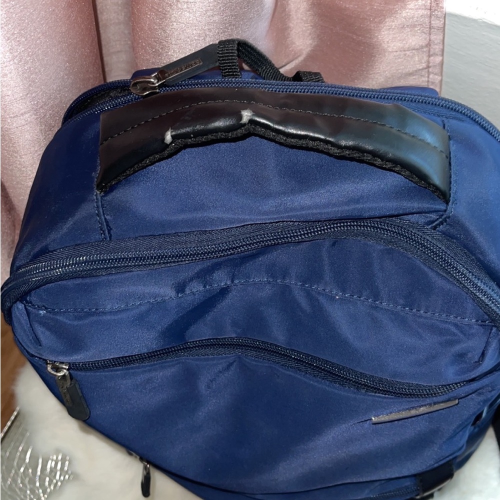 Samsonite Backpack - Picture 2 of 2